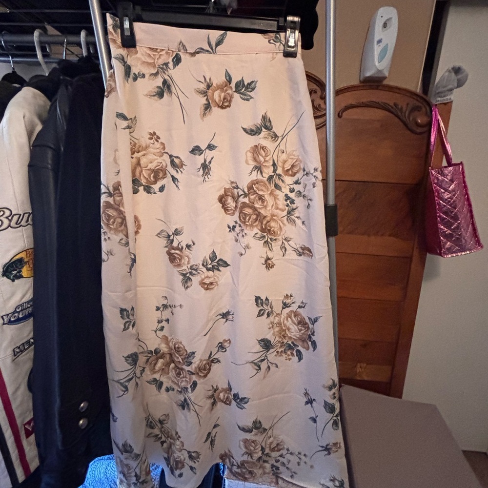 Floral Midi Skirt in Cream